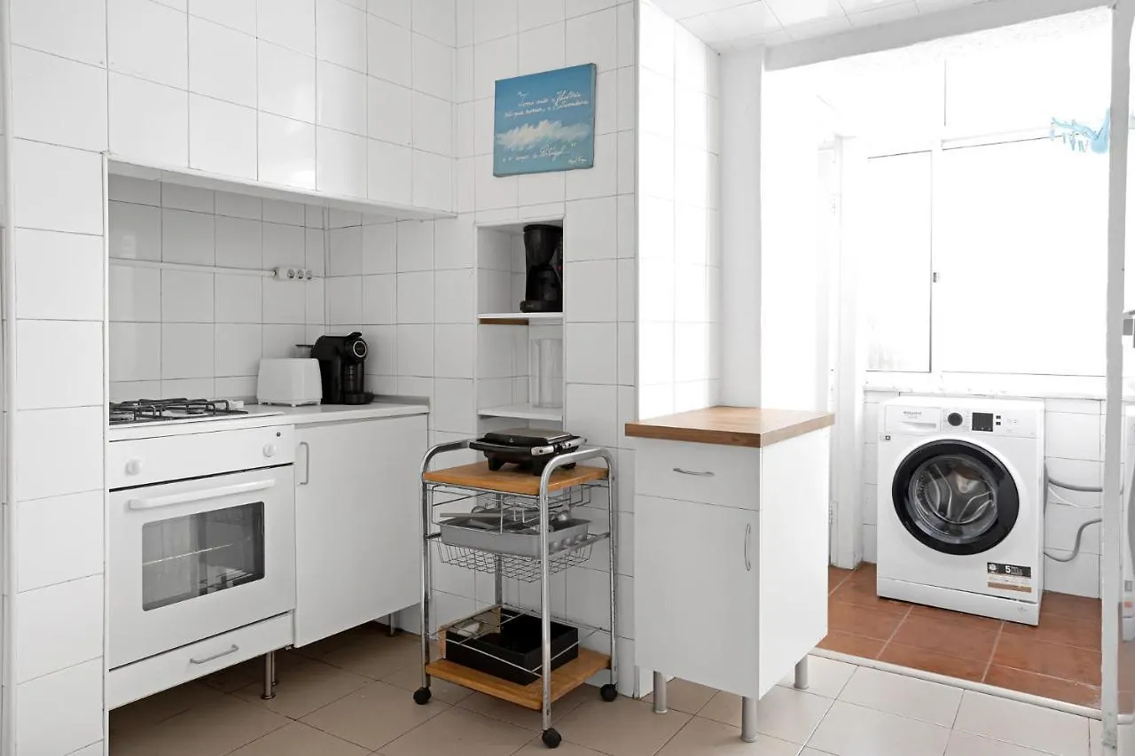 Apartment Group-Friendly Apt In The Heart Of Bairro Alto Lisbon