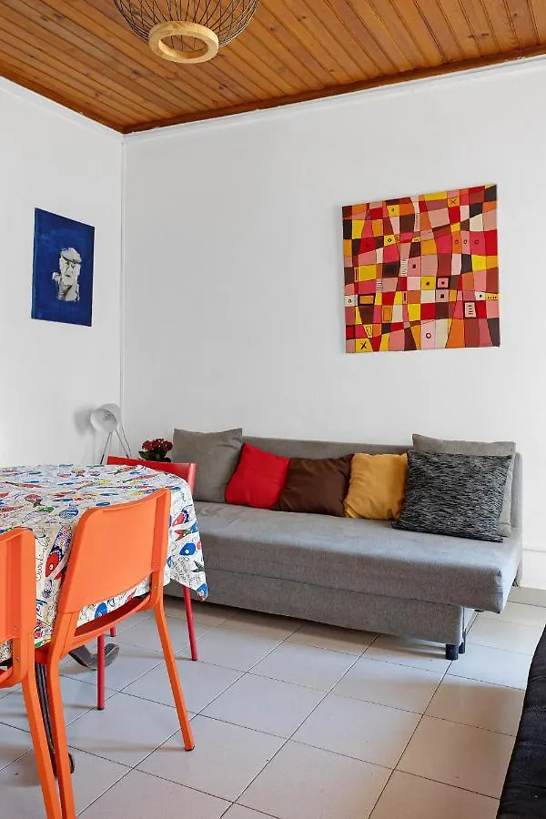 Group-Friendly Apt In The Heart Of Bairro Alto Lisbon Portugal