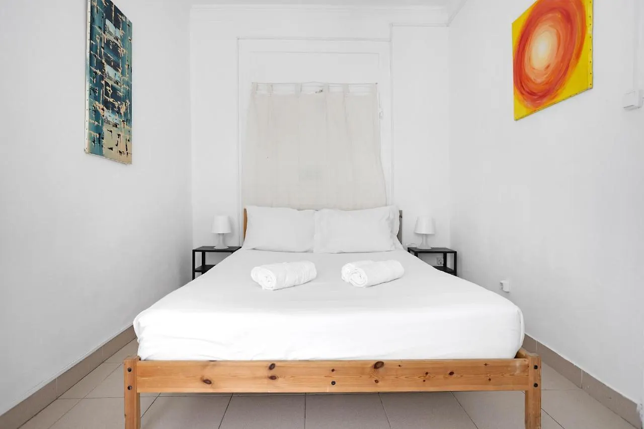Apartment Group-Friendly Apt In The Heart Of Bairro Alto Lisbon Portugal